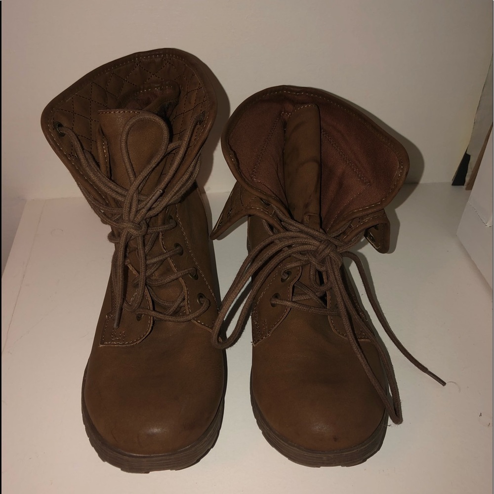 brown boots